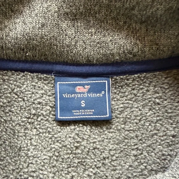 Vineyard Vines Heather Gray Fleece Vest - Picture 2 of 3
